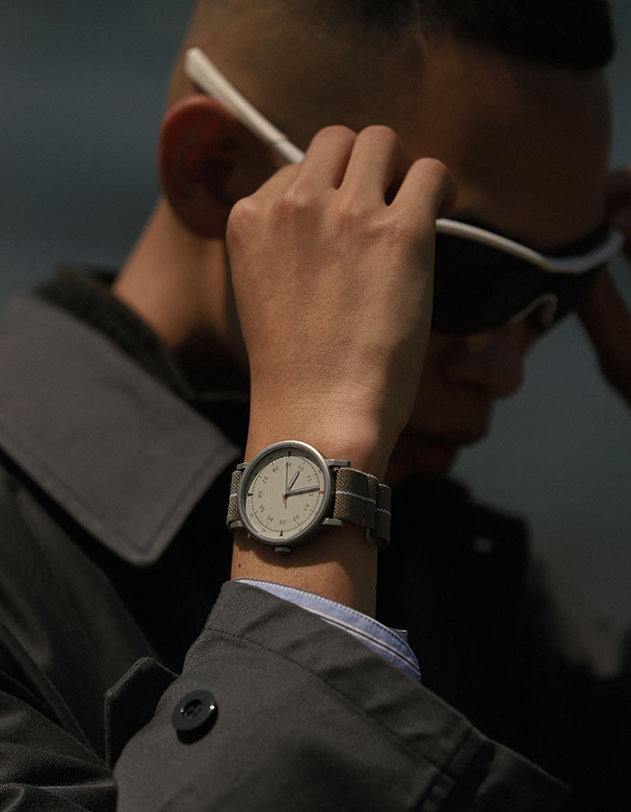 Khaki mens field watch